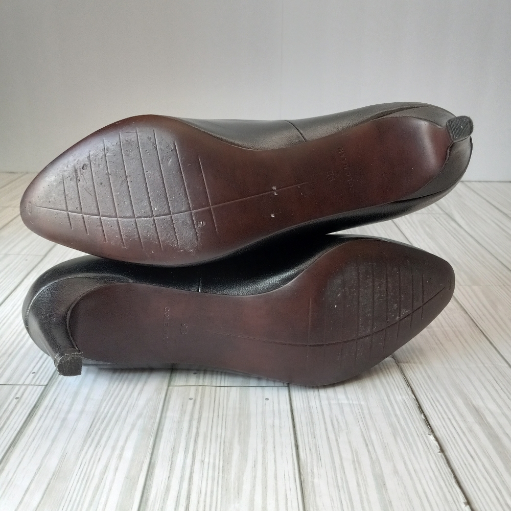 Cole Haan Classic Leather Heel Pump - Picture 8 of 9